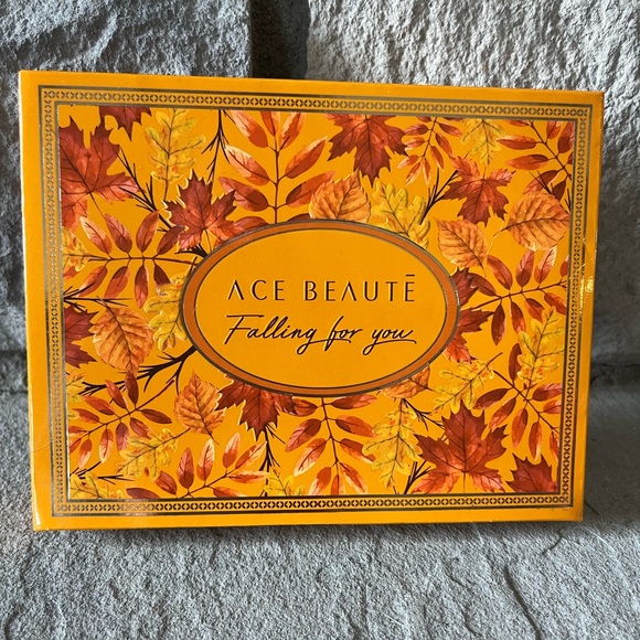 Ace Beaute Other - Ace Beaute Falling For You, eye shadow palette
